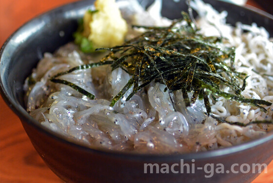 「磯料理 きむら」生しらす丼