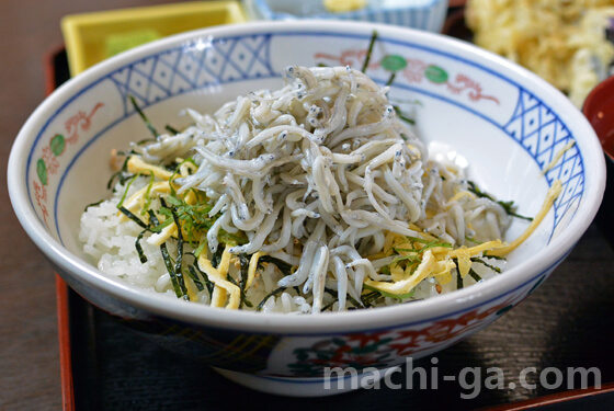 「かきや」しらす丼